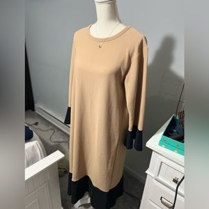 midi dress for Xtra Lg or maternity ladies.